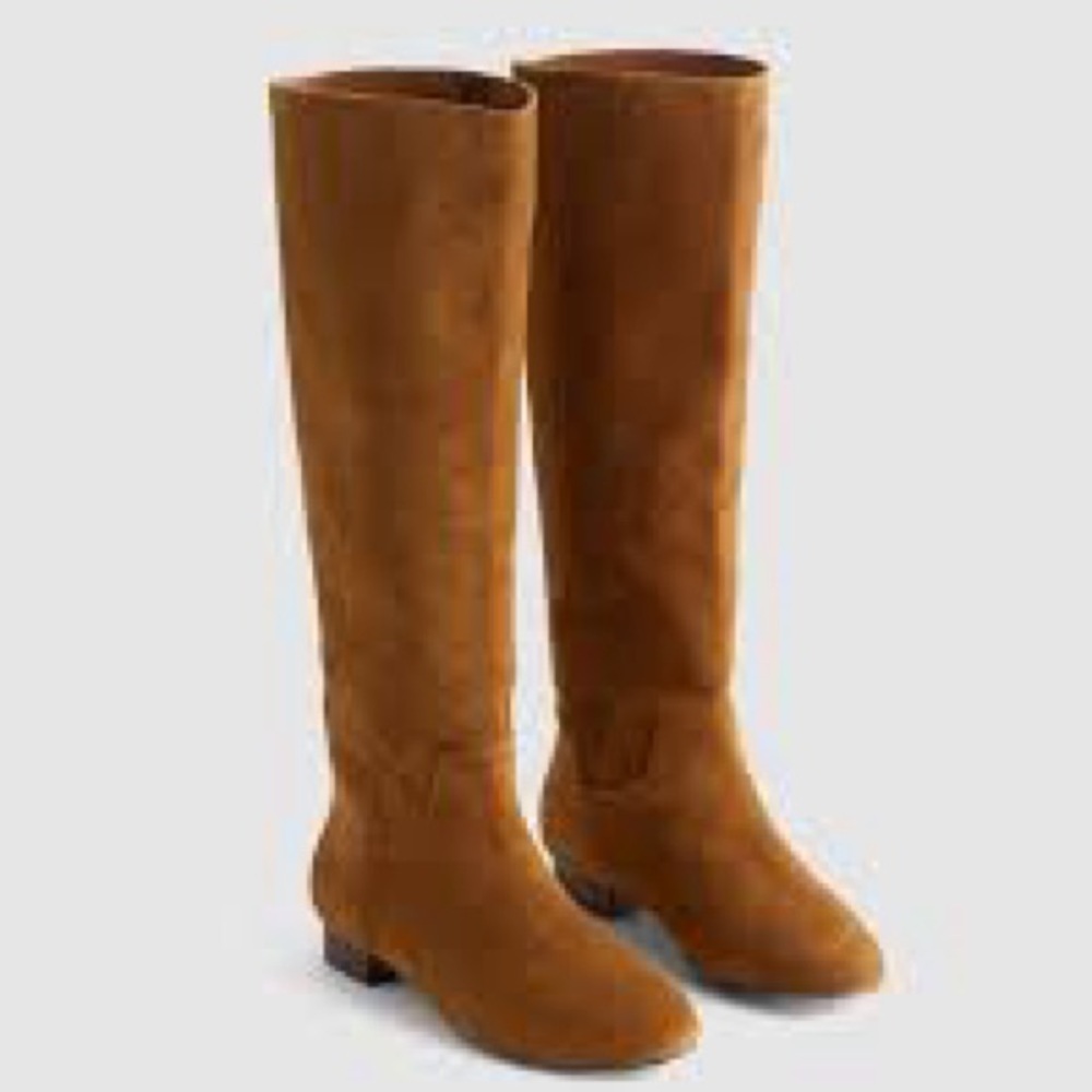Madewell used The Dari Tall Boot in Suede NX081